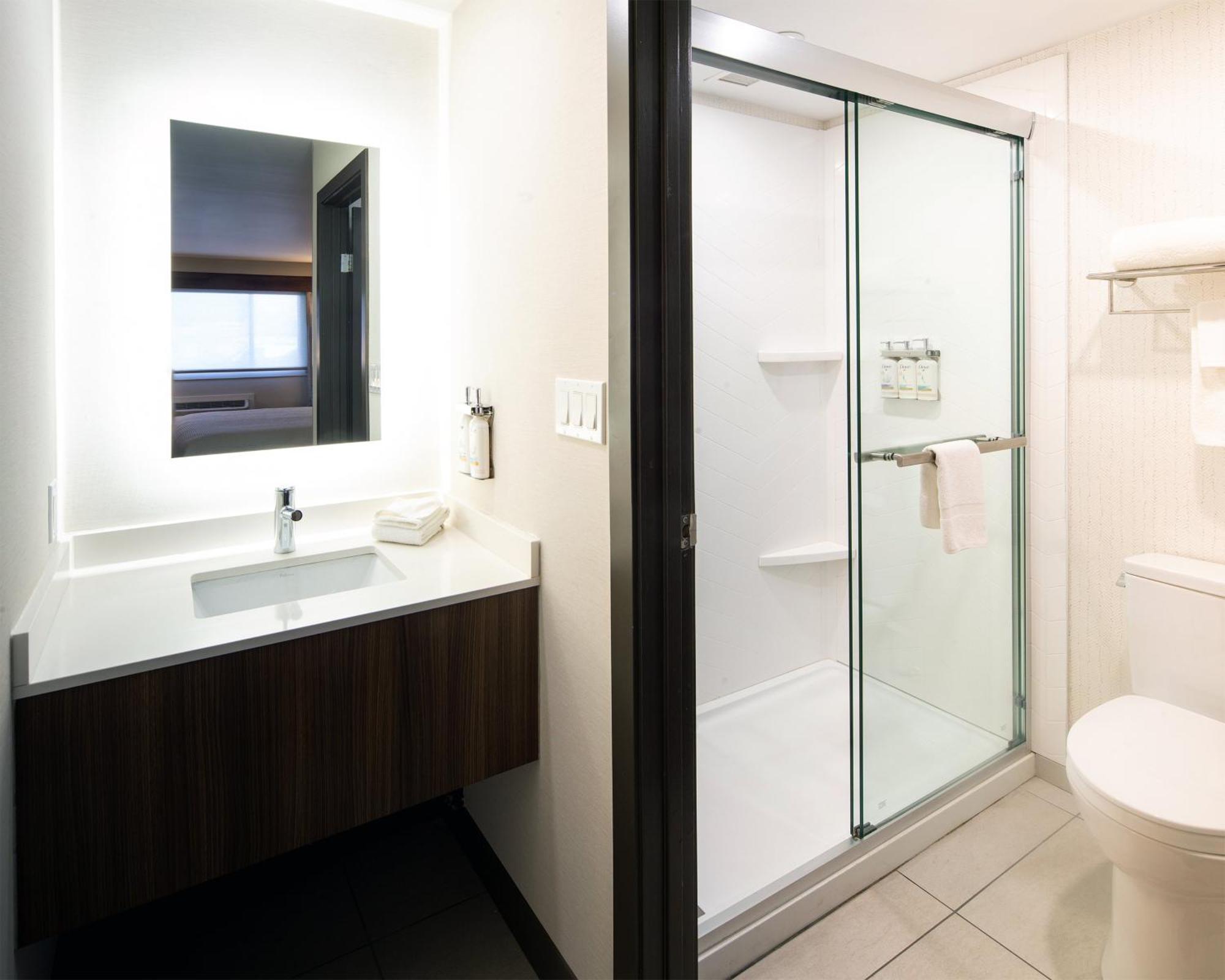 By Ihg 3* Hinton